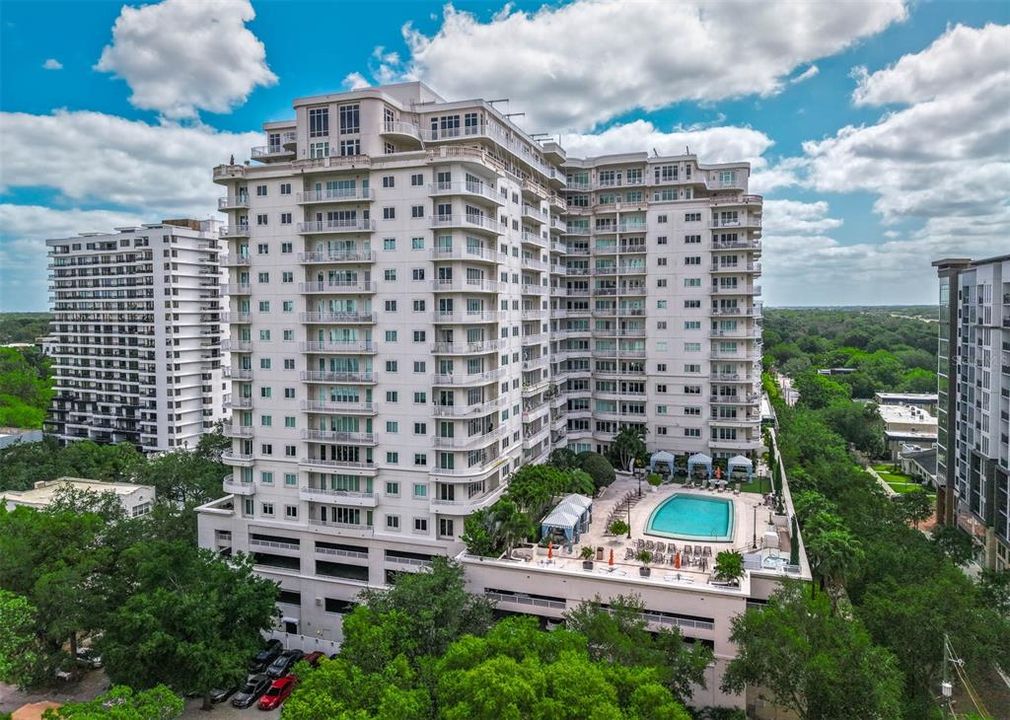 For Rent: $4,450 (2 beds, 2 baths, 2005 Square Feet)
