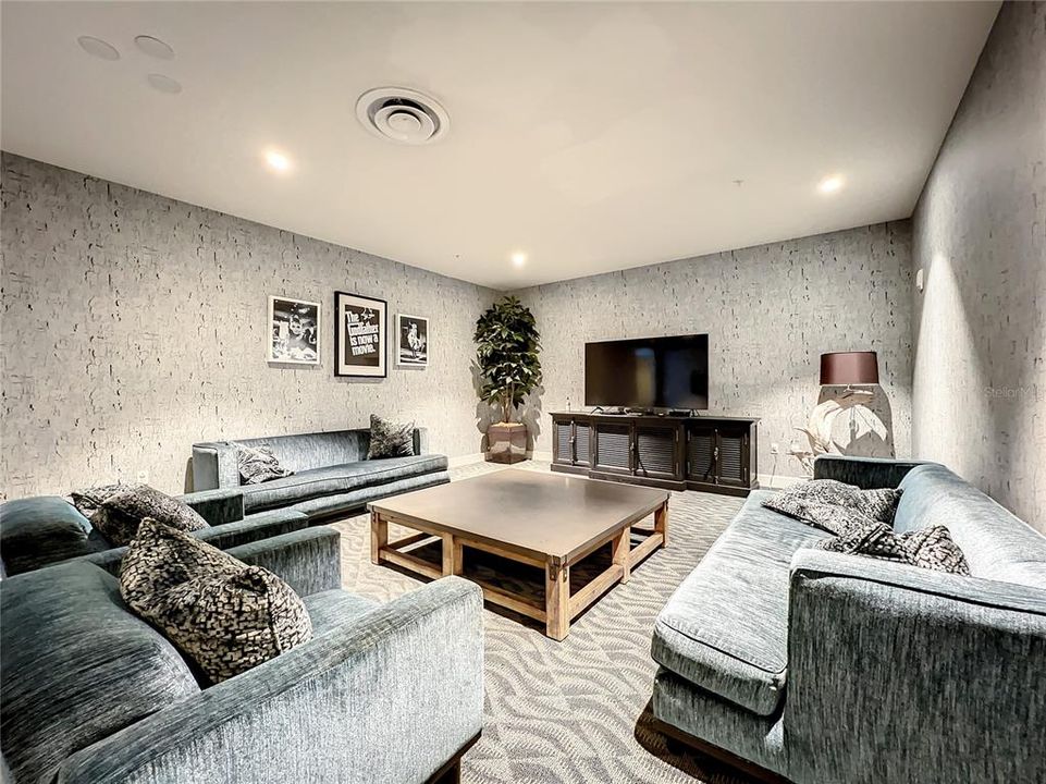 For Rent: $4,450 (2 beds, 2 baths, 2005 Square Feet)