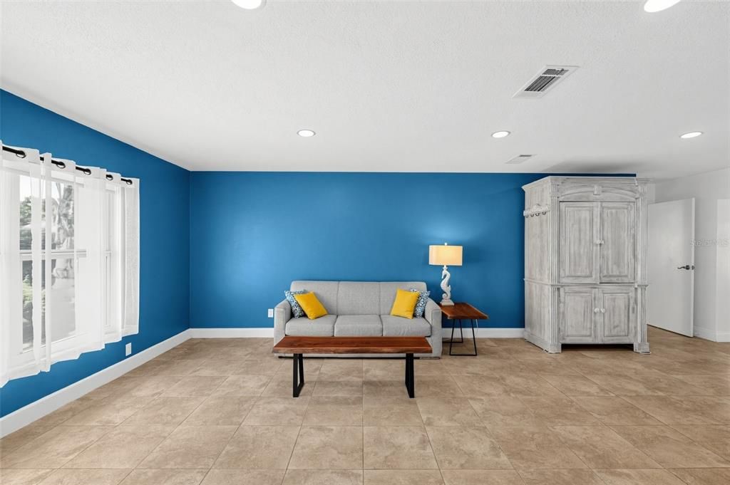 For Sale: $639,000 (3 beds, 3 baths, 2226 Square Feet)