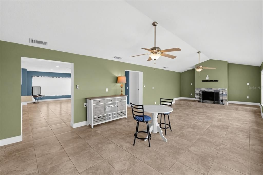 For Sale: $639,000 (3 beds, 3 baths, 2226 Square Feet)