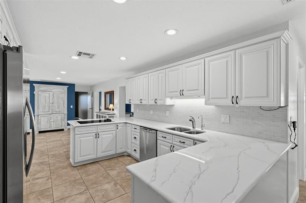 For Sale: $639,000 (3 beds, 3 baths, 2226 Square Feet)