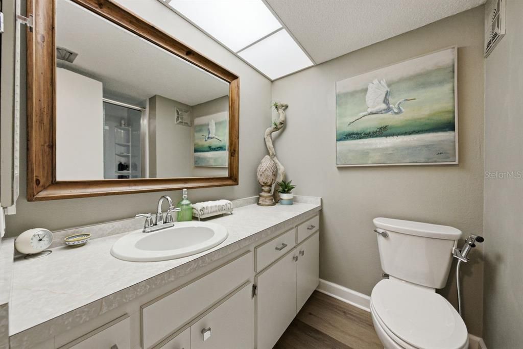 For Sale: $299,995 (3 beds, 2 baths, 1600 Square Feet)