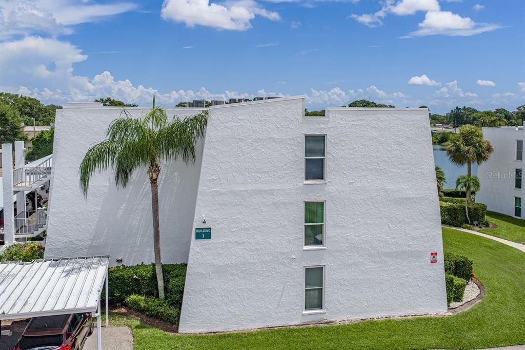 For Sale: $299,995 (3 beds, 2 baths, 1600 Square Feet)
