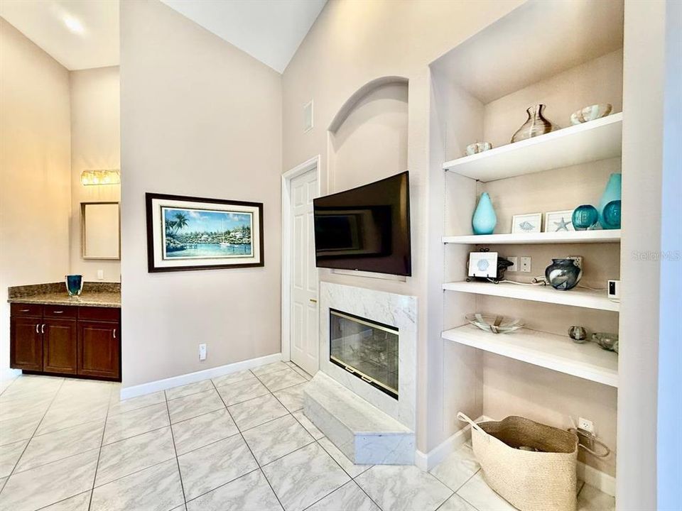 For Rent: $5,500 (3 beds, 2 baths, 1855 Square Feet)