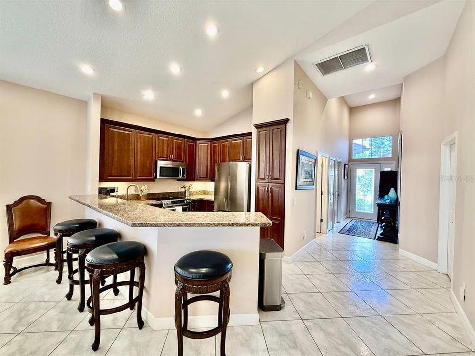 For Rent: $5,500 (3 beds, 2 baths, 1855 Square Feet)