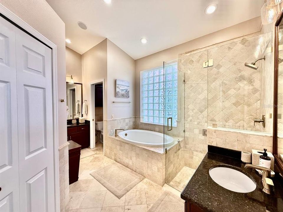 For Rent: $5,500 (3 beds, 2 baths, 1855 Square Feet)
