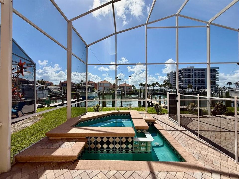 For Rent: $5,500 (3 beds, 2 baths, 1855 Square Feet)