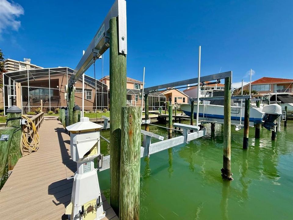 For Rent: $5,500 (3 beds, 2 baths, 1855 Square Feet)