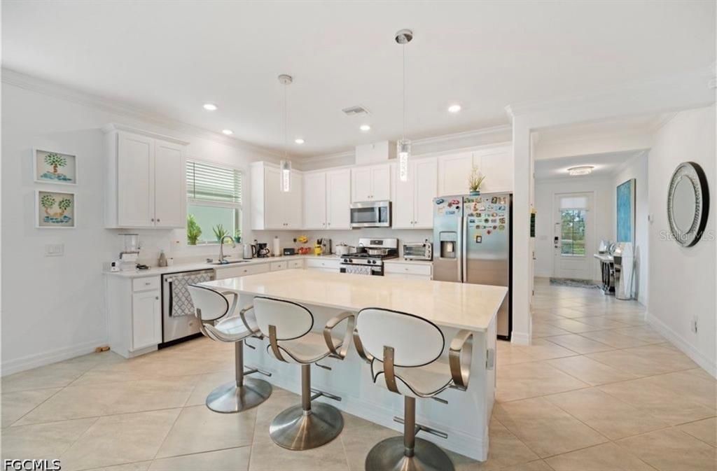 For Sale: $592,000 (5 beds, 4 baths, 3112 Square Feet)