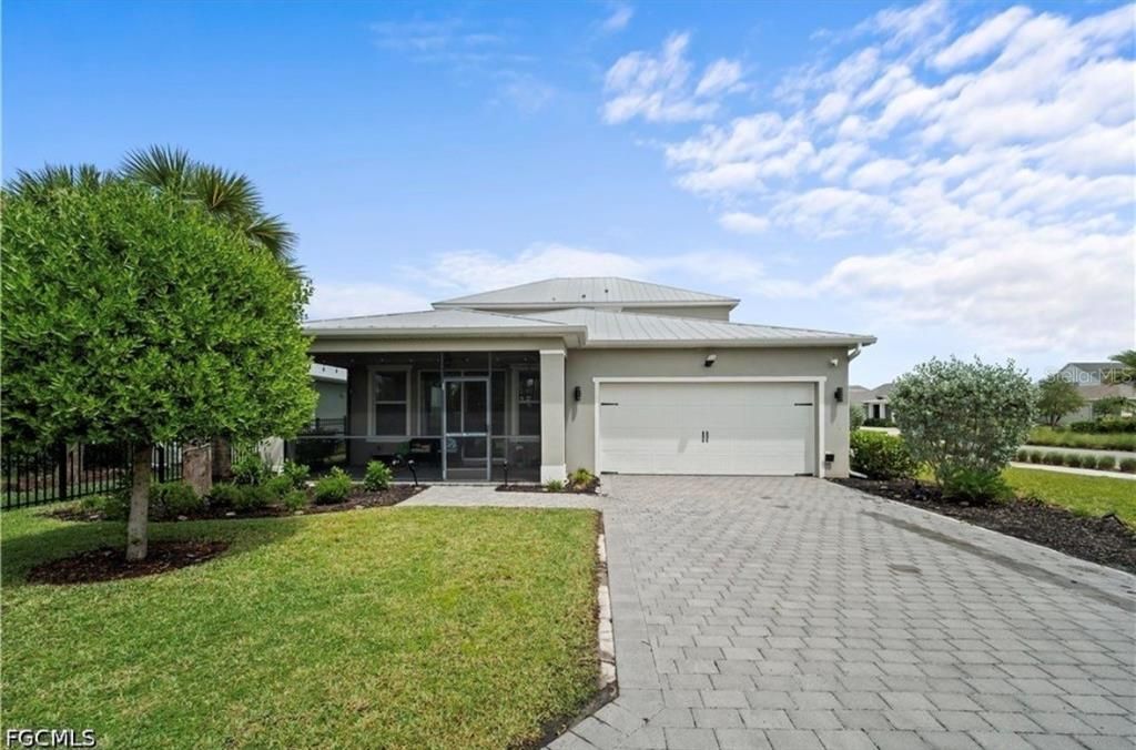 For Sale: $592,000 (5 beds, 4 baths, 3112 Square Feet)
