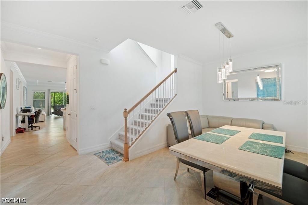 For Sale: $592,000 (5 beds, 4 baths, 3112 Square Feet)