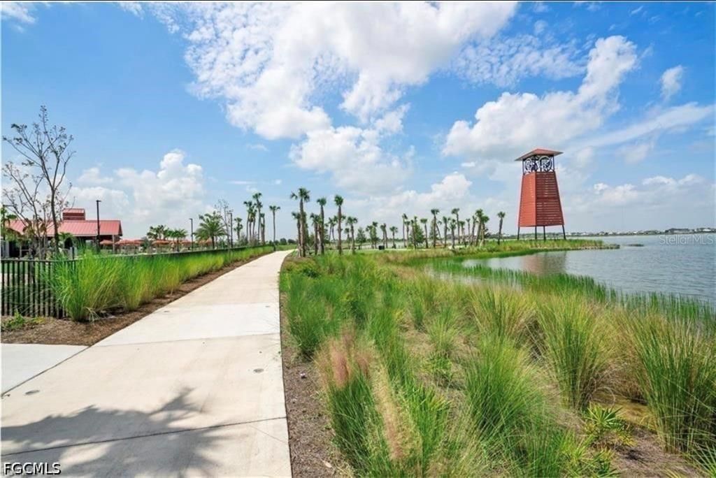 For Sale: $592,000 (5 beds, 4 baths, 3112 Square Feet)