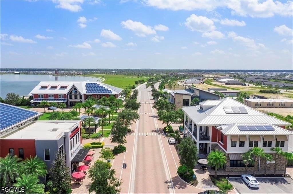For Sale: $592,000 (5 beds, 4 baths, 3112 Square Feet)