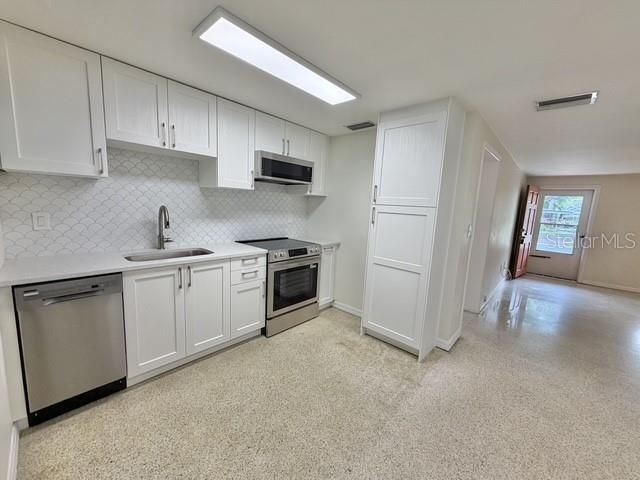 En Renta: $2,400 (3 camas, 1 baños, 1211 Pies cuadrados)