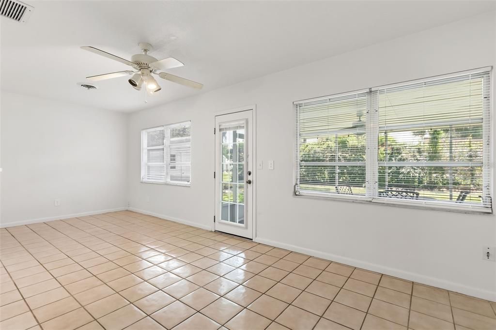 В аренду: $2,495 (3 спален, 2 ванн, 2194 Квадратных фут)