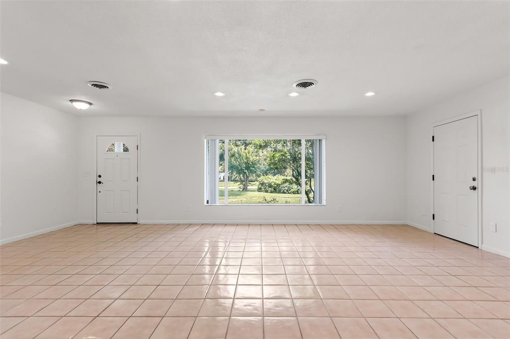 В аренду: $2,495 (3 спален, 2 ванн, 2194 Квадратных фут)