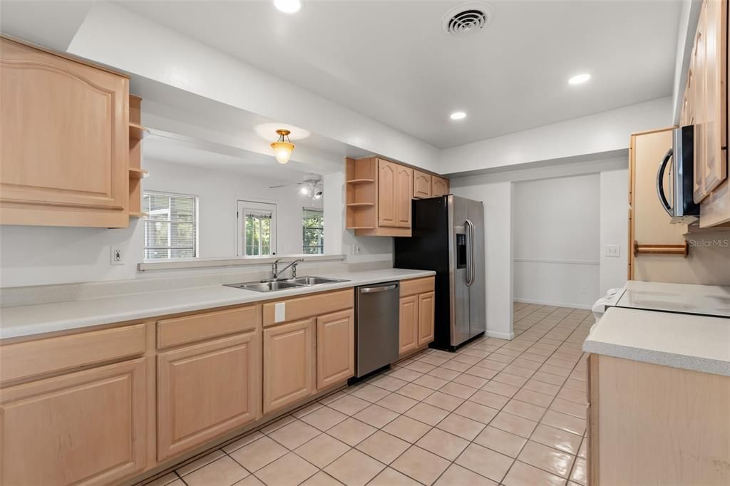 В аренду: $2,495 (3 спален, 2 ванн, 2194 Квадратных фут)