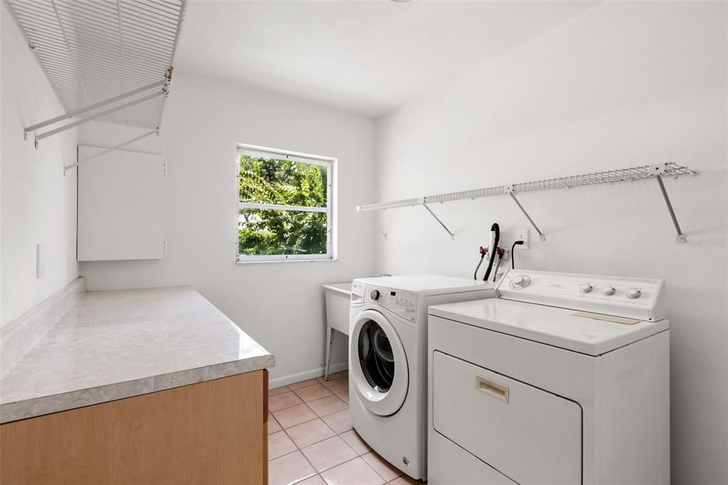 В аренду: $2,495 (3 спален, 2 ванн, 2194 Квадратных фут)