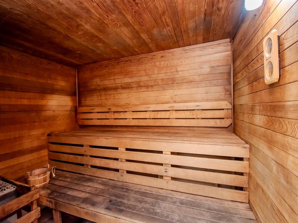 На продажу: $420,000 (2 спален, 2 ванн, 1203 Квадратных фут)