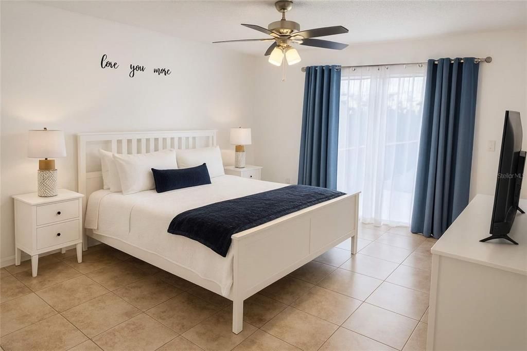 En Venta: $425,000 (3 camas, 2 baños, 1377 Pies cuadrados)