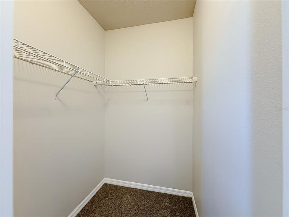 For Sale: $430,000 (4 beds, 3 baths, 2630 Square Feet)