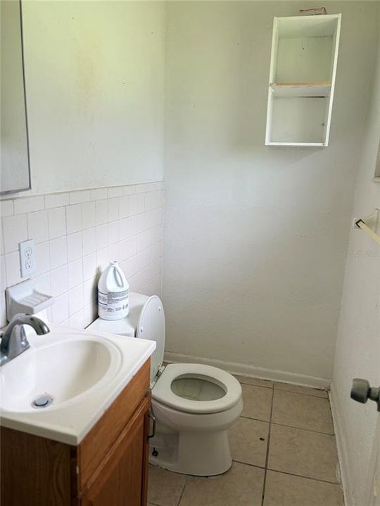 For Sale: $165,000 (3 beds, 2 baths, 995 Square Feet)
