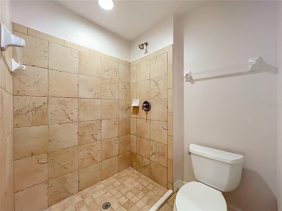 En Renta: $2,900 (4 camas, 3 baños, 2028 Pies cuadrados)