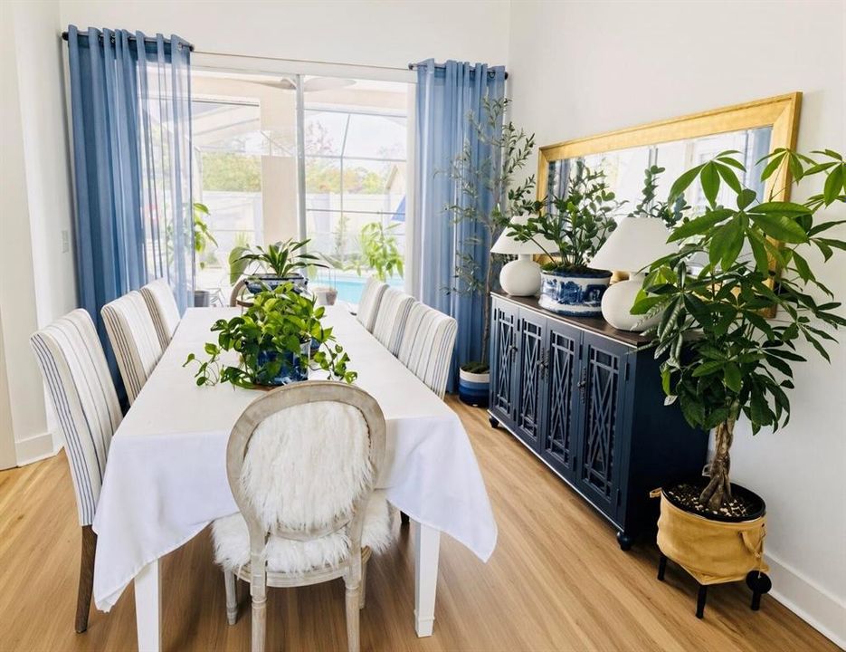 En Venta: $489,000 (4 camas, 2 baños, 2109 Pies cuadrados)