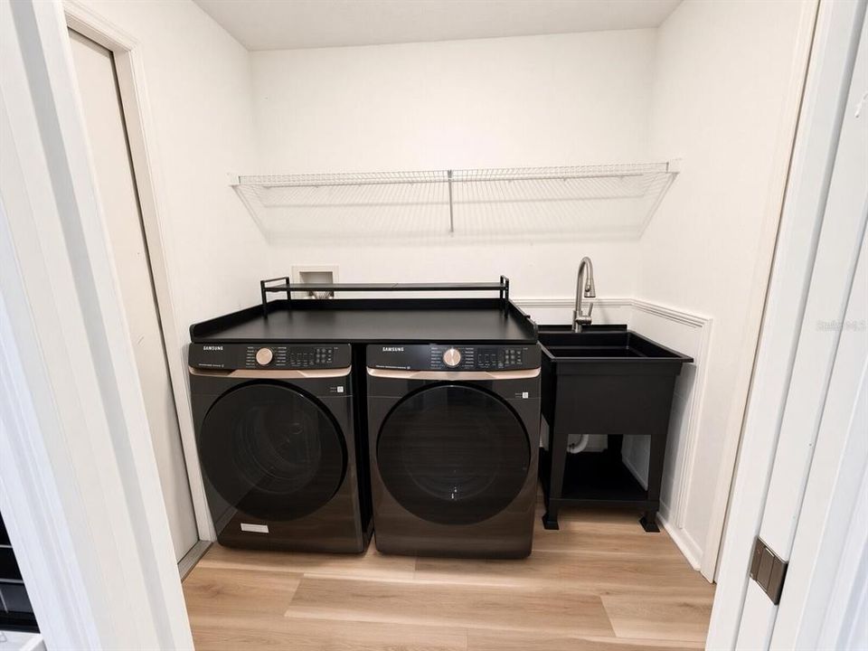 En Venta: $489,000 (4 camas, 2 baños, 2109 Pies cuadrados)