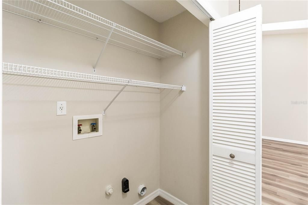 En Venta: $339,900 (3 camas, 2 baños, 1358 Pies cuadrados)