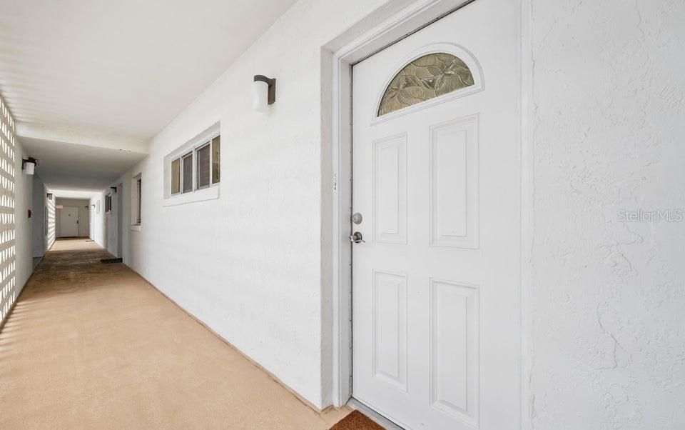 На продажу: $459,900 (2 спален, 2 ванн, 1131 Квадратных фут)
