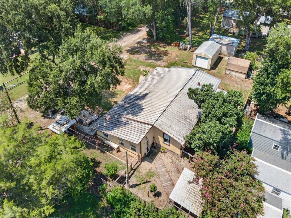 For Sale: $150,000 (3 beds, 2 baths, 1144 Square Feet)