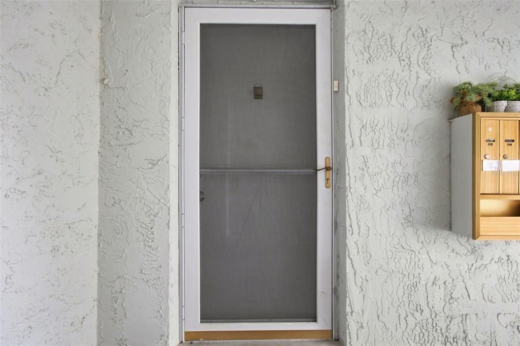 На продажу: $119,900 (1 спален, 1 ванн, 863 Квадратных фут)