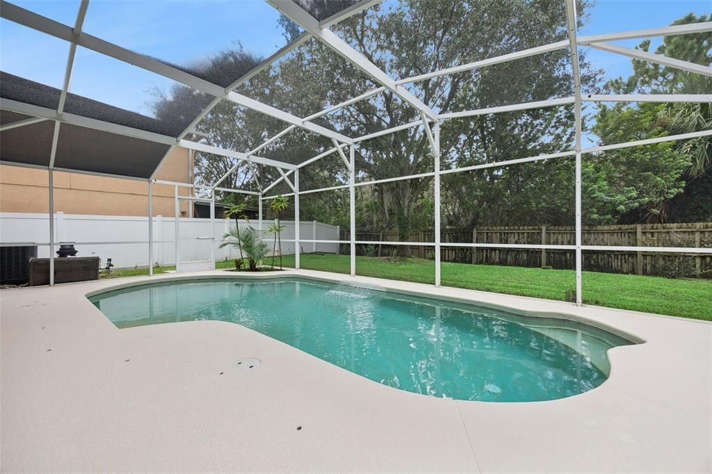 Active With Contract: $449,000 (4 beds, 2 baths, 2476 Square Feet)