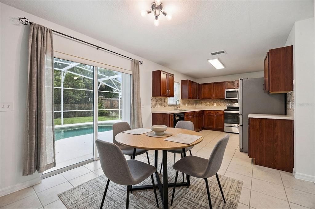 Active With Contract: $449,000 (4 beds, 2 baths, 2476 Square Feet)