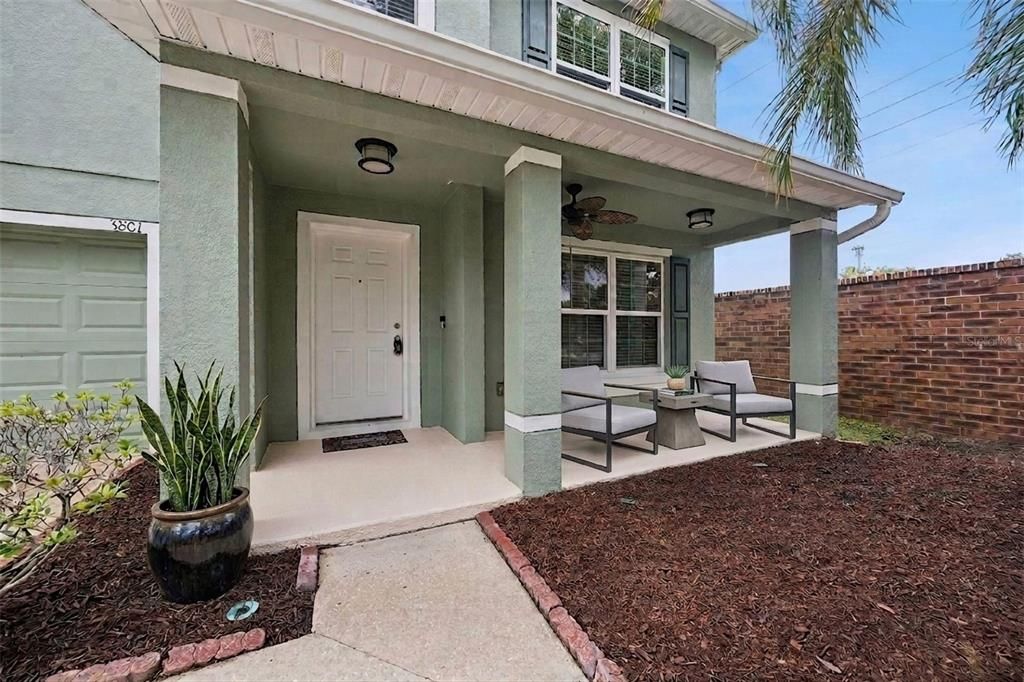 Active With Contract: $449,000 (4 beds, 2 baths, 2476 Square Feet)