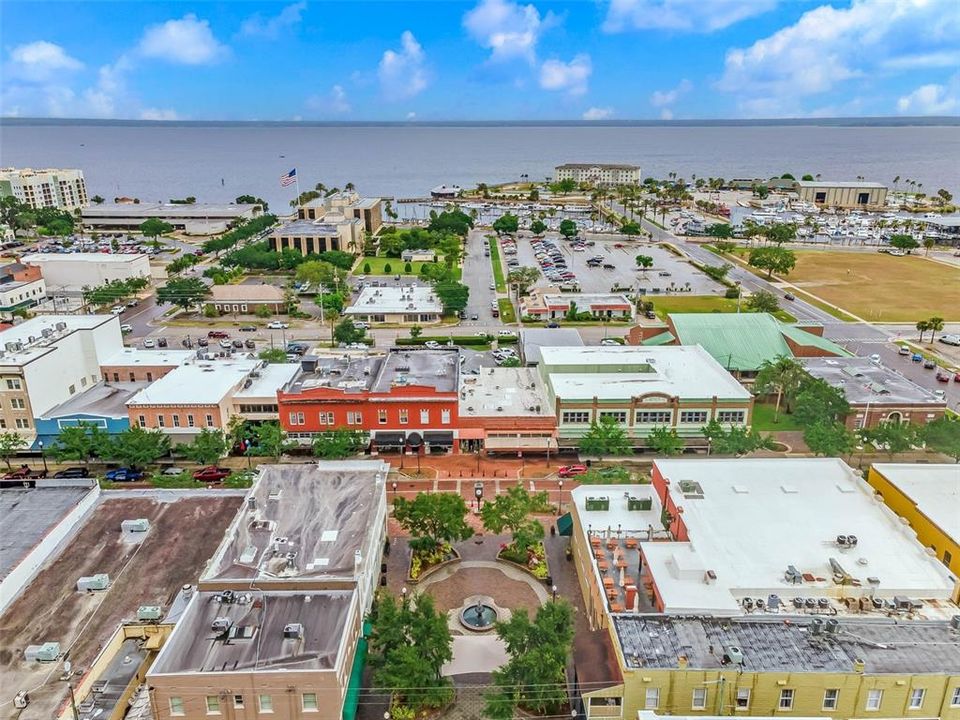 Active With Contract: $449,000 (4 beds, 2 baths, 2476 Square Feet)
