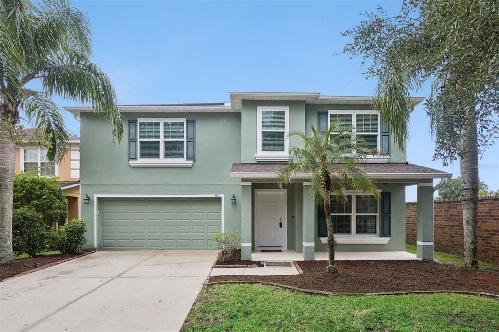 Active With Contract: $449,000 (4 beds, 2 baths, 2476 Square Feet)