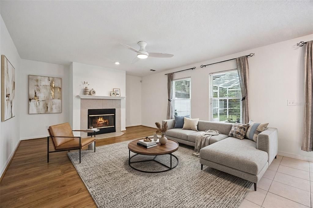 Active With Contract: $449,000 (4 beds, 2 baths, 2476 Square Feet)