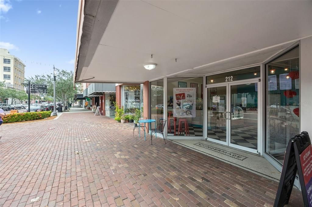Active With Contract: $449,000 (4 beds, 2 baths, 2476 Square Feet)