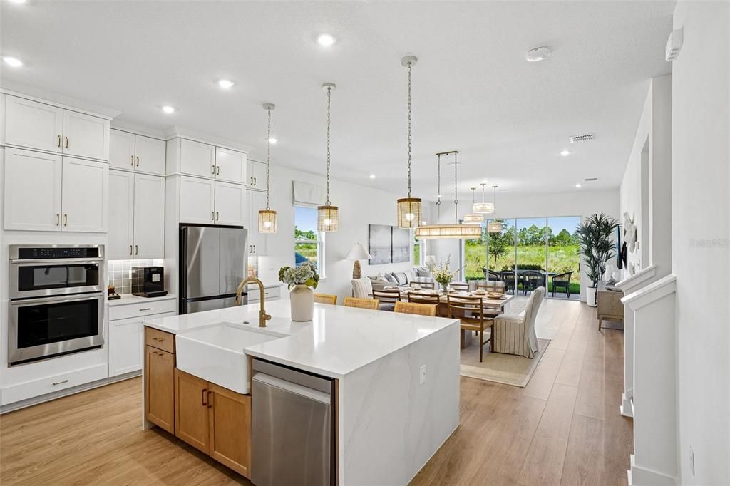 En Venta: $834,000 (5 camas, 4 baños, 3501 Pies cuadrados)