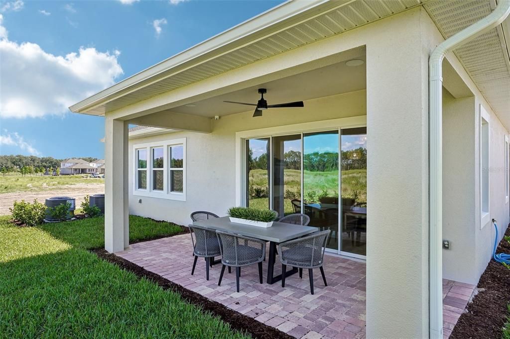 En Venta: $834,000 (5 camas, 4 baños, 3501 Pies cuadrados)
