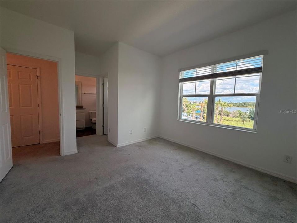 En Renta: $3,000 (4 camas, 3 baños, 1920 Pies cuadrados)
