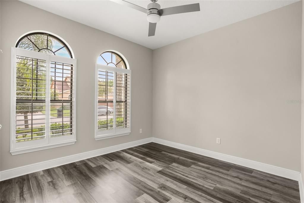 For Sale: $525,000 (3 beds, 2 baths, 2556 Square Feet)