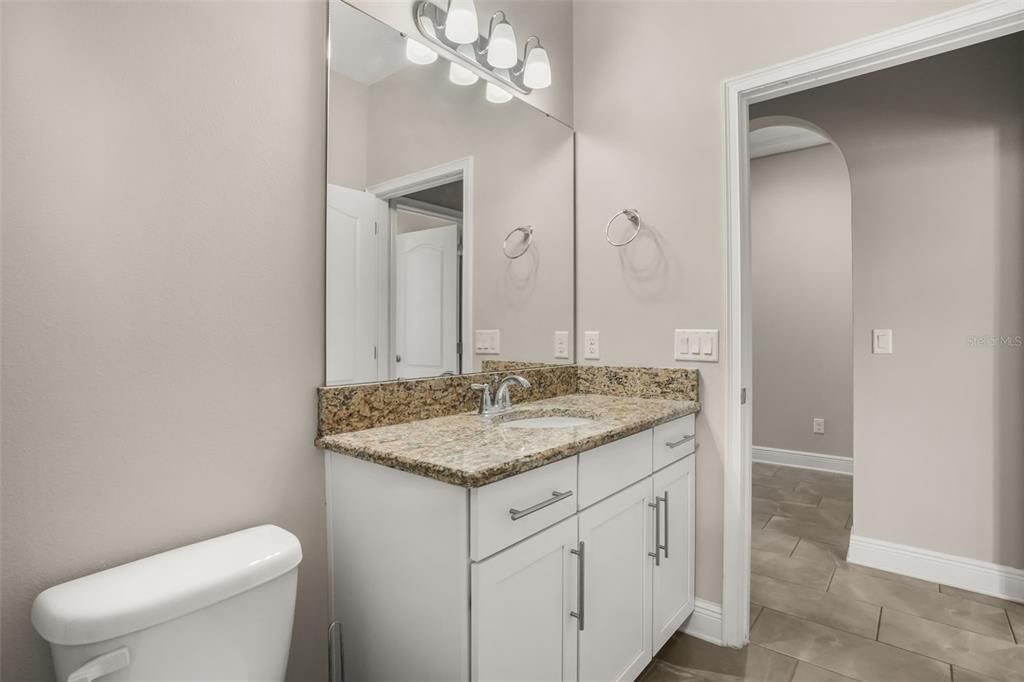 For Sale: $525,000 (3 beds, 2 baths, 2556 Square Feet)