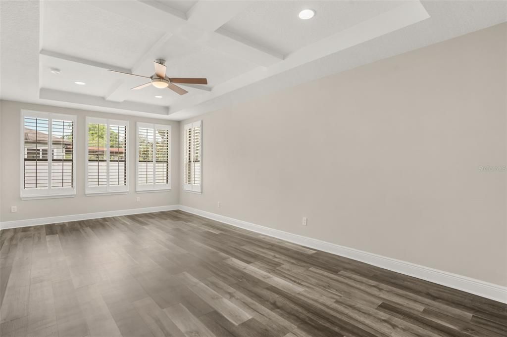 For Sale: $525,000 (3 beds, 2 baths, 2556 Square Feet)