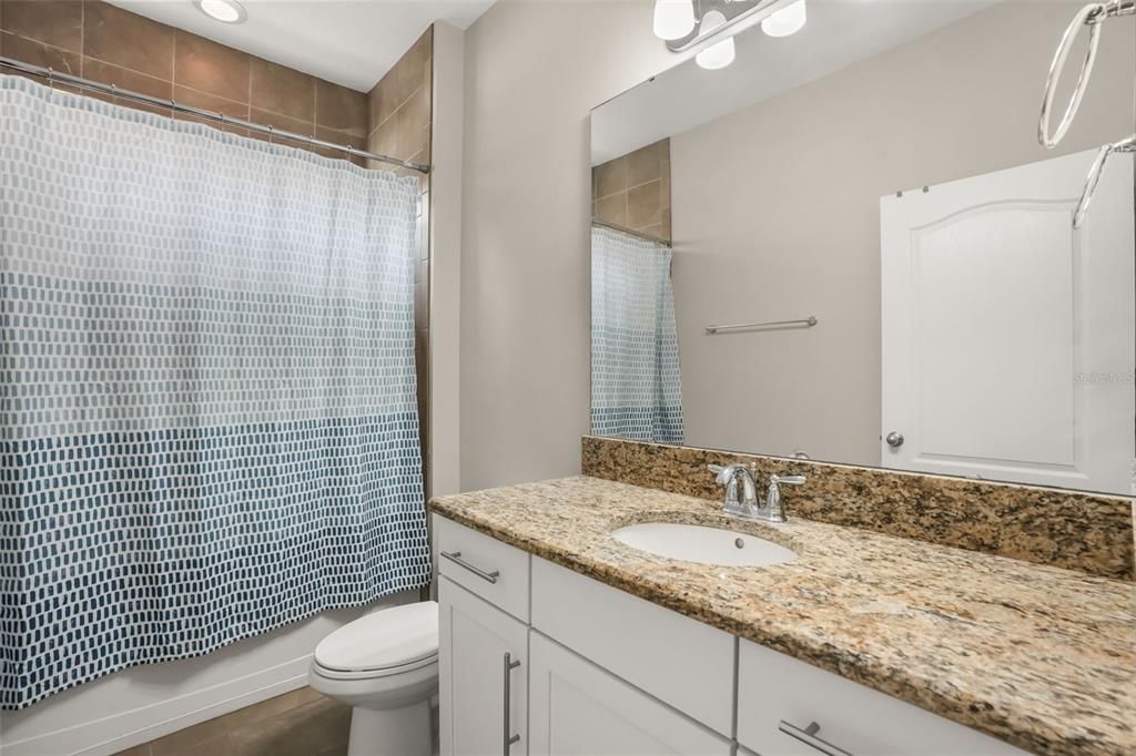 For Sale: $525,000 (3 beds, 2 baths, 2556 Square Feet)