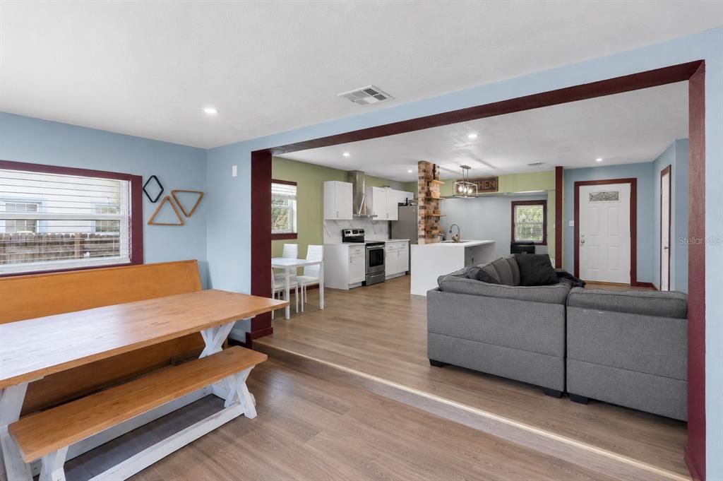 En Venta: $499,000 (3 camas, 2 baños, 1498 Pies cuadrados)