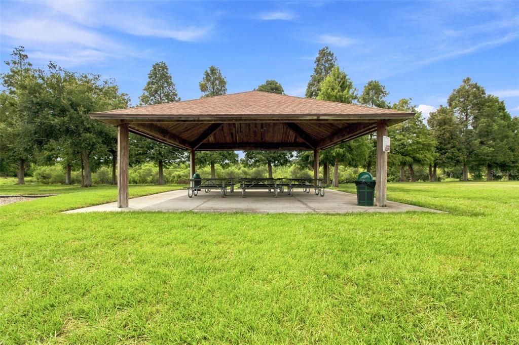 For Sale: $249,900 (2 beds, 2 baths, 1296 Square Feet)