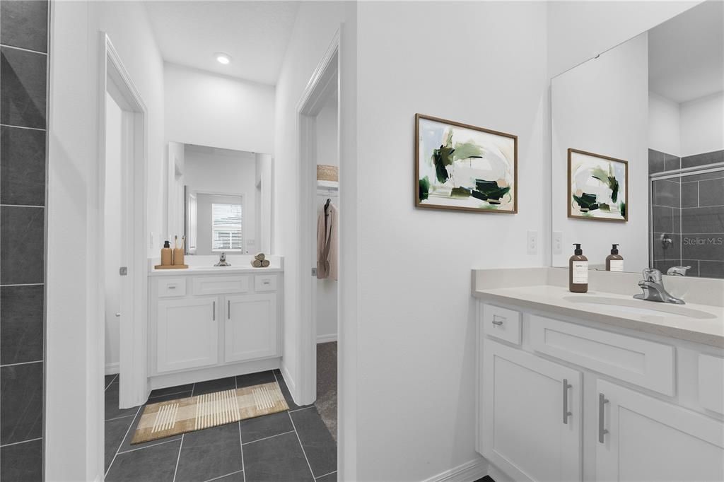 For Sale: $267,490 (3 beds, 2 baths, 1426 Square Feet)